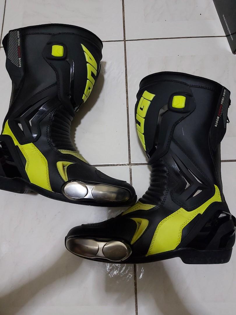 AUGI AR-3 Racing boots SIZE 8 U.S 