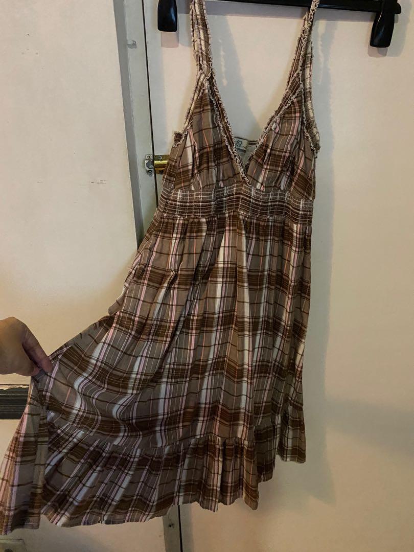 Baby Doll Checkered Dress (Category: Dresses) located in Makati City. Submitted by auti09 (Listing ID 1051521504, Image 1). Description: Waist is large But top is low maybe a medium size Shipping c/o buyer .