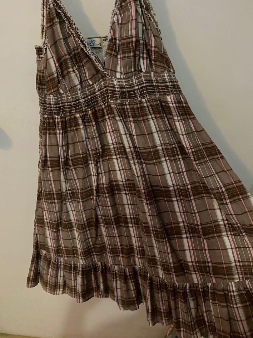 Baby Doll Checkered Dress (Category: Dresses) located in Makati City. Submitted by auti09 (Listing ID 1051521504, Image 3). Description: Waist is large But top is low maybe a medium size Shipping c/o buyer .