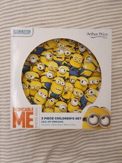 BNIB Despicable Me 3 piece minion children's set