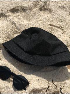 Bucket Hat / topi pantai / fisherman hat