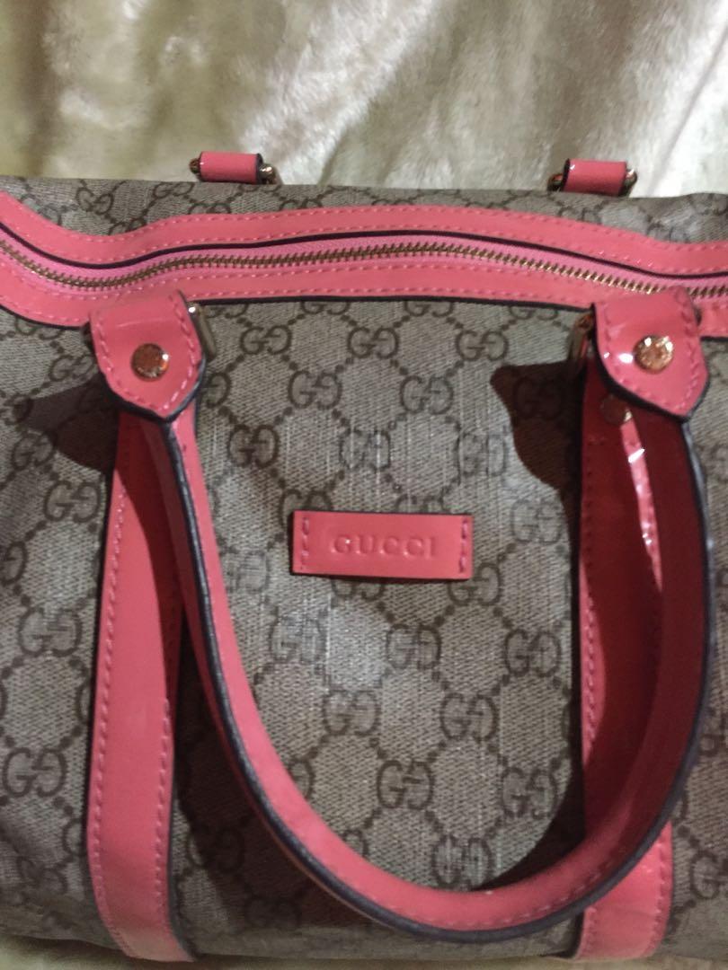 Gucci Doctors Bag (Category: Luxury Bags & Wallets) located in Pasay City. Submitted by clotheslinemanila (Listing ID 1051432217, Image 2). Description: Self authenticated Original leather.