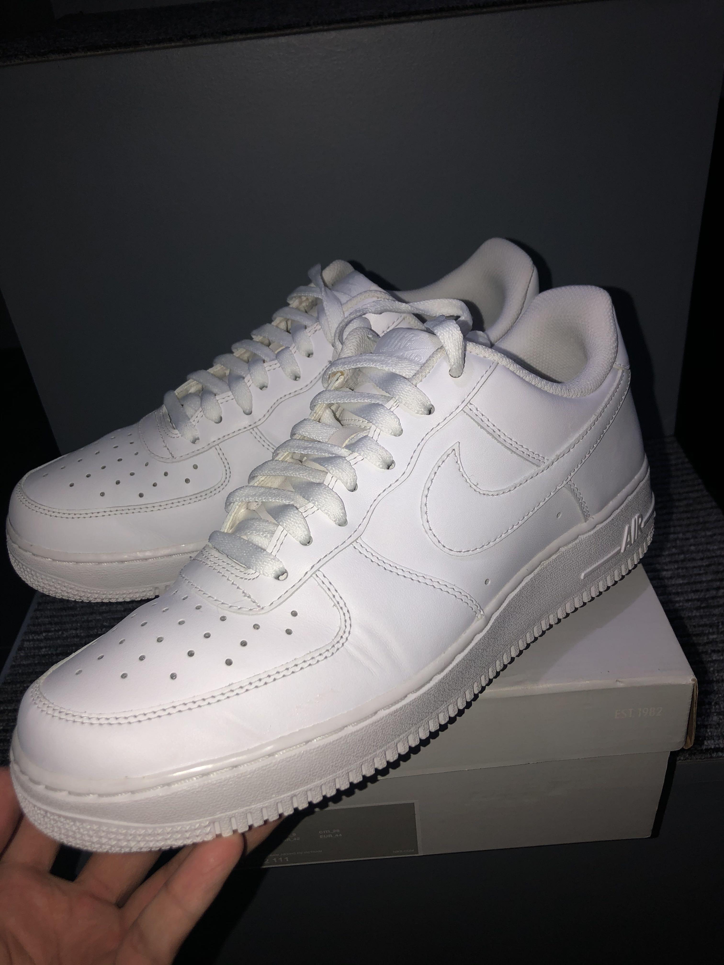 white forces size 10