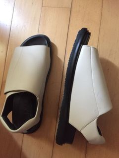 （分類：）位於 。 由 enzkii 提交（商品編號 1051429032，圖片 1）。簡介： 。