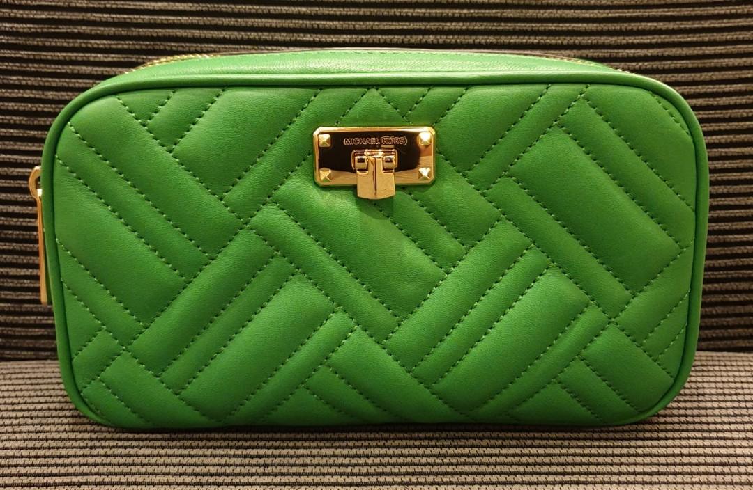 Pre-loved Michael Kors Crossbody Soft Leather Bag (BRIGHT GREEN), Luxury,  Bags & Wallets on Carousell