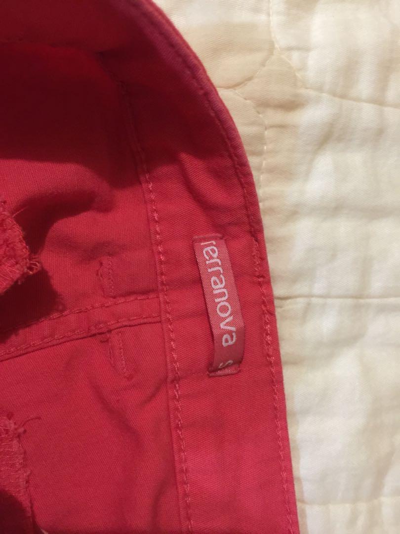 Terranova pants (Category: Other Bottoms) located in Tanjay. Submitted by frb79 (Listing ID 1051506607, Image 2). Description: Preloved Terranova Pants In good condition.