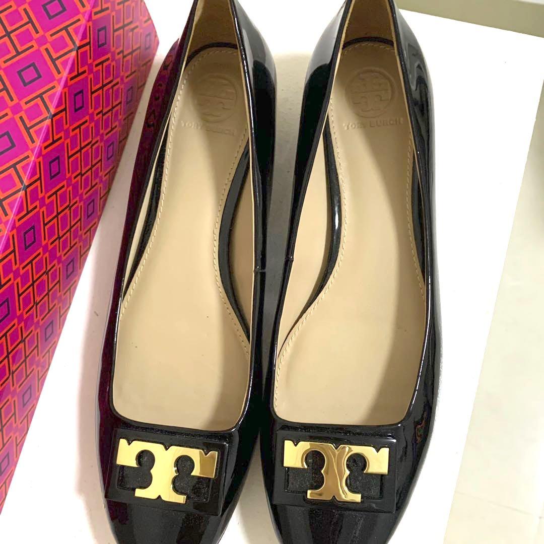 Tory Burch Women s Jill Pump Patent Leather Pump Heel Shoes Women s Fashion Footwear Heels on Carousell