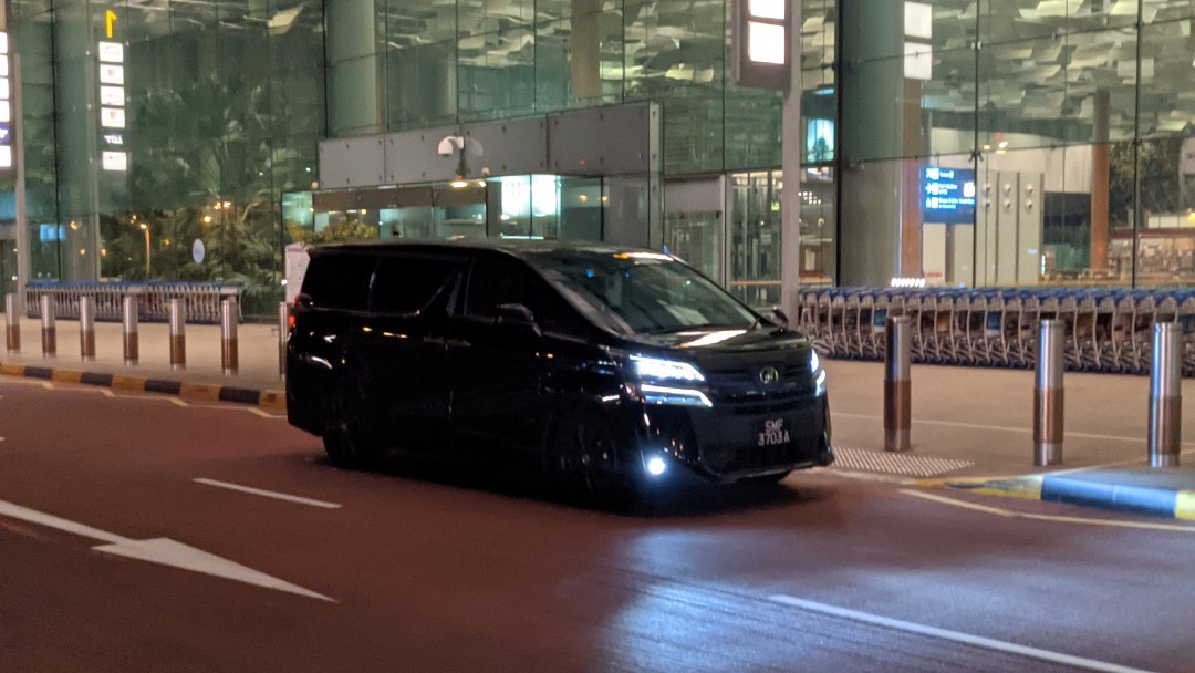 Toyota Vellfire 2 5 X 8 Seater Auto Cars Used Cars On Carousell