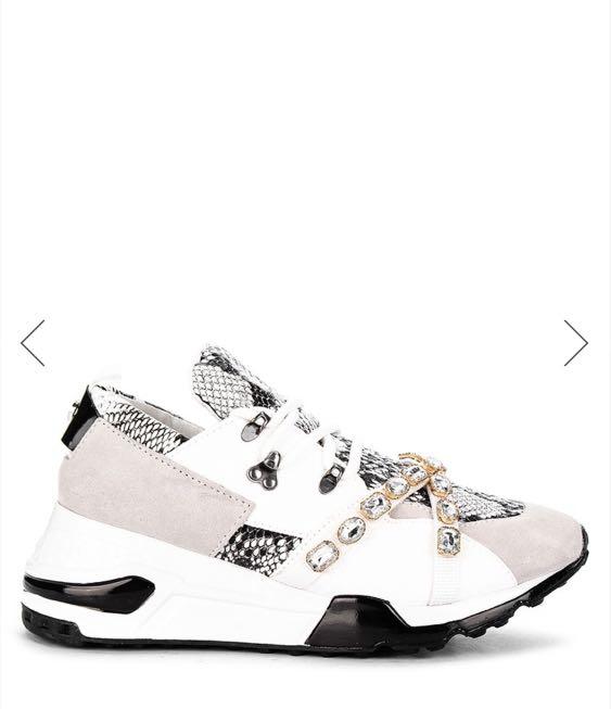 Gucci flashtrek dupe discount