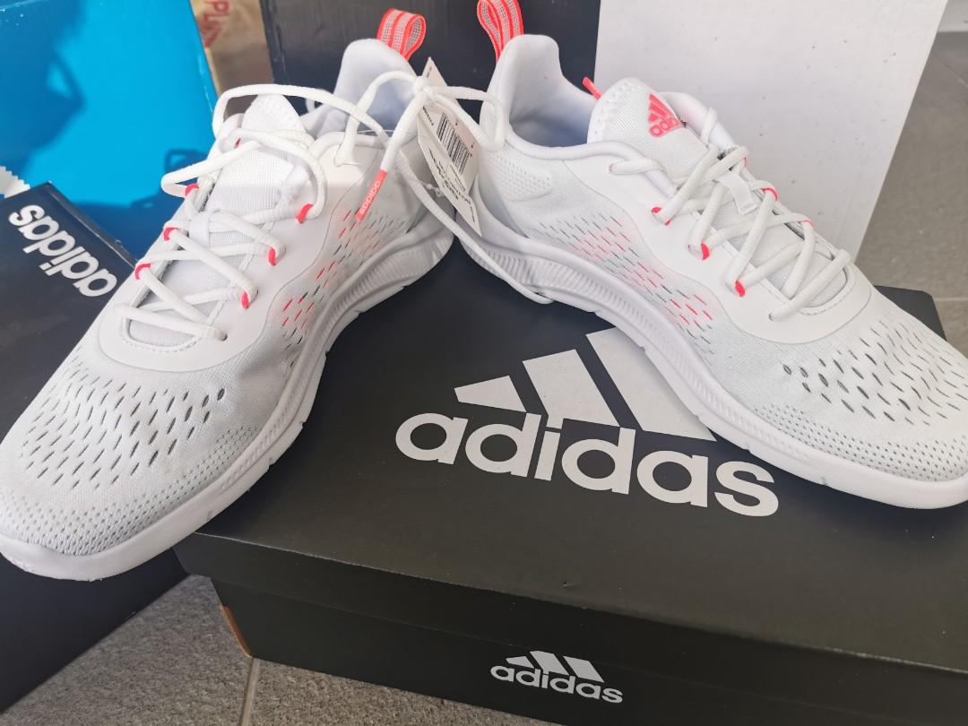 ADIDAS nova motion women running shoes uk4, Women's Fashion, Footwear,  Sneakers on Carousell