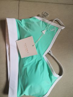 (Category: ) located in . Submitted by secretclosets (Listing ID 1051681009, Image 1). Description: .