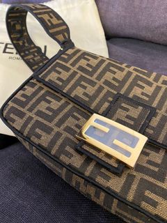 (Category: ) located in . Submitted by sidehustlez (Listing ID 1051682484, Image 1). Description: .