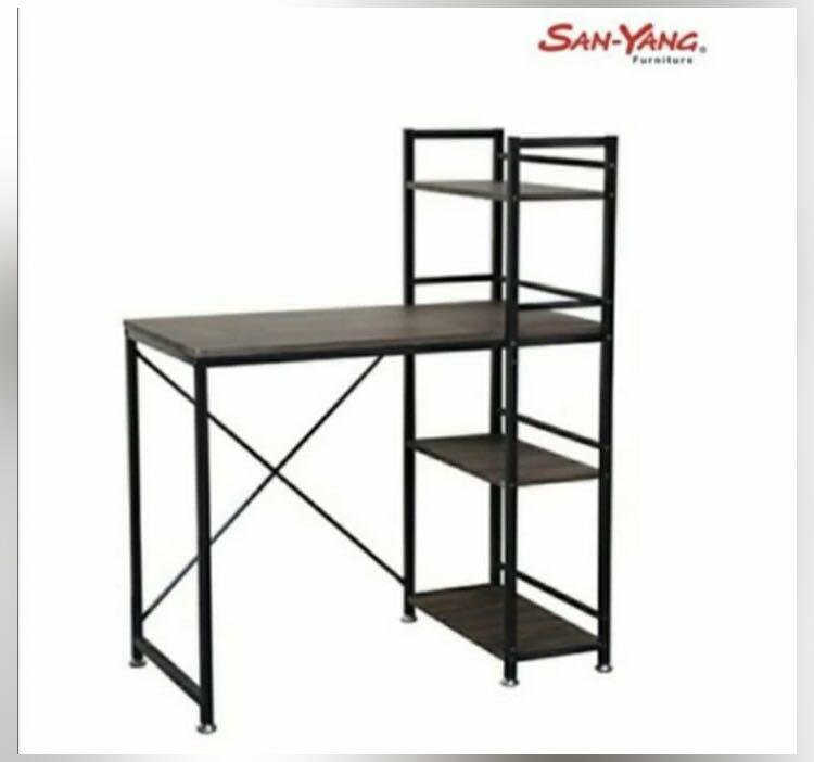 3 layer outlet computer table