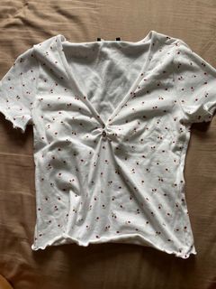 (Category: ) located in . Submitted by buyplsplspls (Listing ID 1051667223, Image 1). Description: .