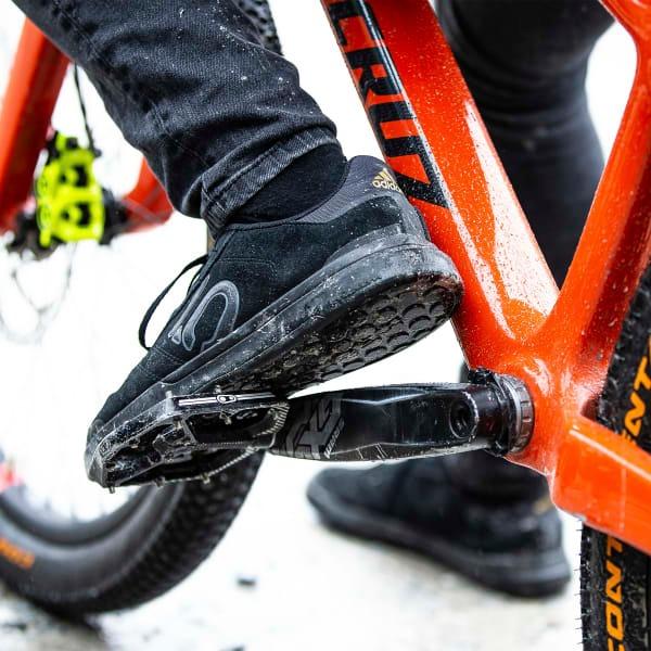 Five ten sleuth dlx pu men's best sale mountain bike shoe