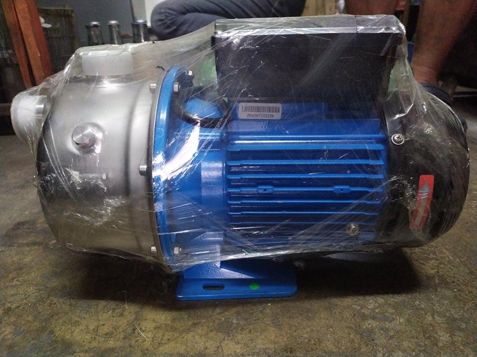 GOULDS JET PUMP STAINLESS HEAD 1HP (Category: Construction Tools & Equipment) located in Manila. Submitted by eedian496 (Listing ID 1051664522, Image 2). Description: BRAND: GOULDS MODEL: BGR100 HP: 1HP MOTOR: 220-240v. H max: 45m Hz: 60 RPM: 3450 AMP: 5.2 kW: 0.75 20 Uf 450v WARRANTY: 1 MONTH FREE LABOR ONLY!! CONTACT NO.: 09173988182 LANDLINE: 5-3100630 PHYSICAL STORE: HEBUBULLAO GENERAL MERCHANDISE ADDRESS: 725 EVANGELISTA ST. QUIAPO, MANILA.
