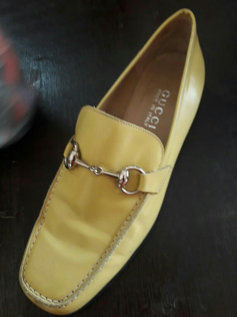 Gucci top neon loafers