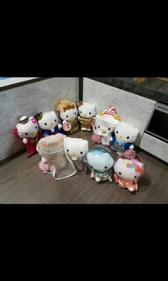 hello kitty plush set