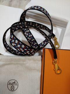 Hermes shoulder strap 70cm 金扣肩帶, 名牌, 飾物及配件- Carousell