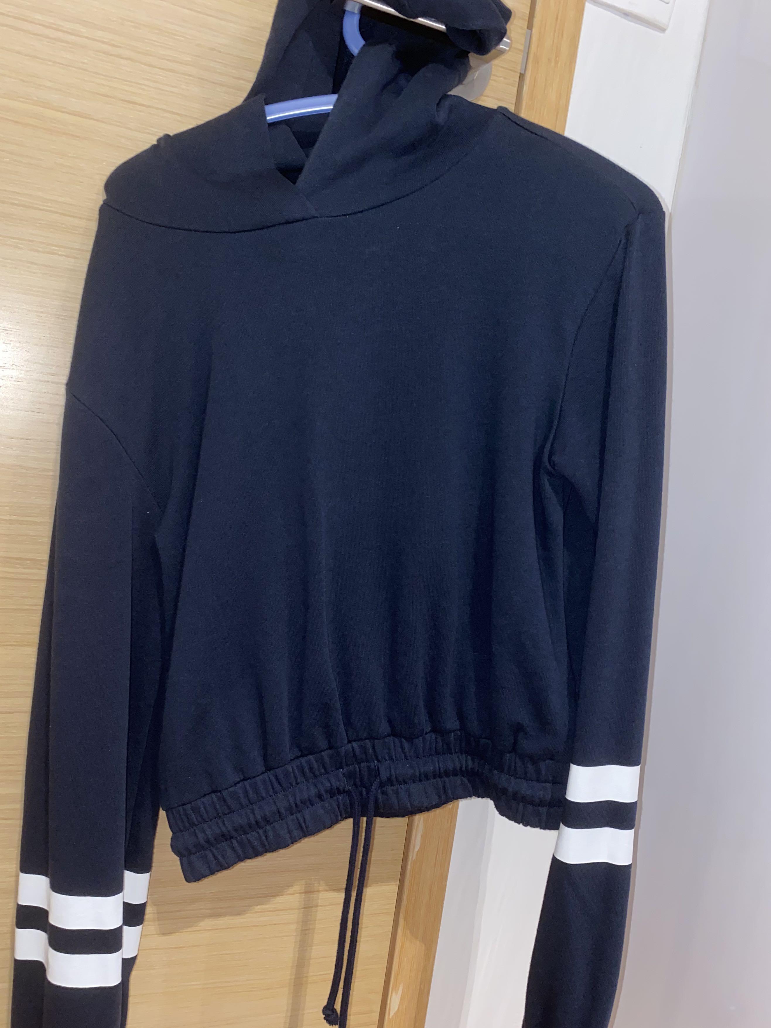 navy blue crop hoodie