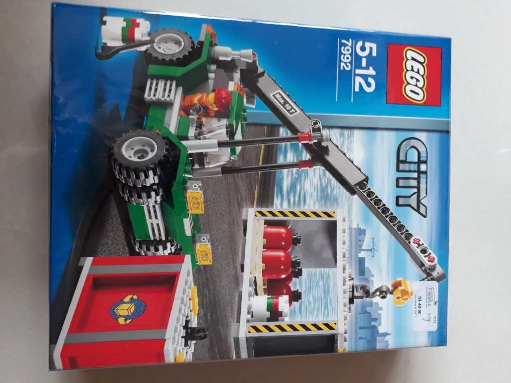 Lego 7992 online