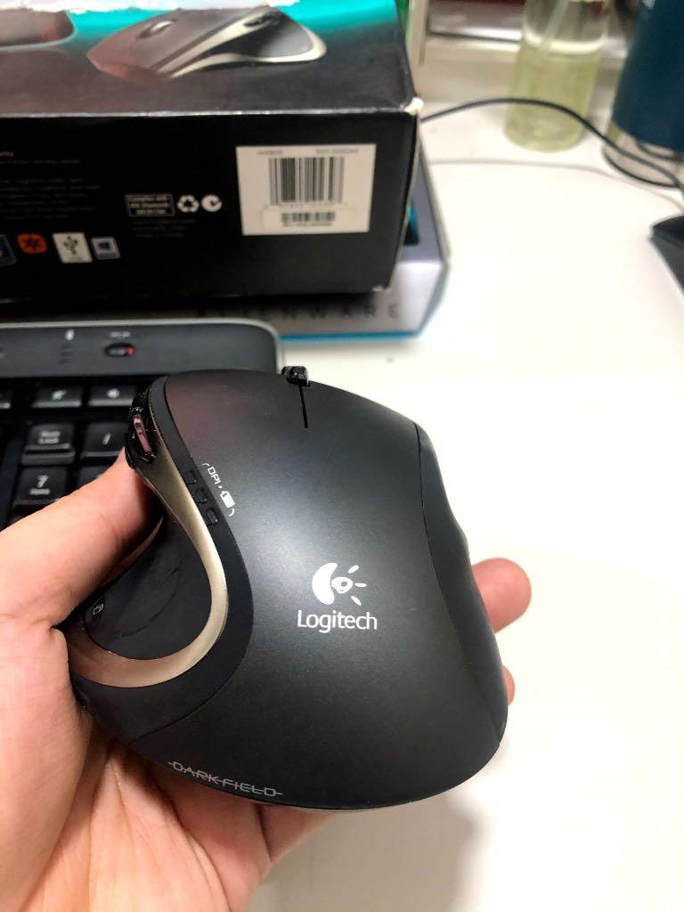 Logitech COMBO MX800 wireless Keyboard and mouse (Category: Computer Keyboard) located in Quezon City. Submitted by outoftheboxph (Listing ID 1051757133, Image 3). Description: Logitech MX800 Performance Premium Backlit Keyboard and MX Master Mouse Combo Condition: 9/10 used but still in excellent condition. With box and accessories. Price: PhP5,000.00 (this retails for 8k) Specifications: K800 Keyboard - Illuminated keyboard with smart backlight