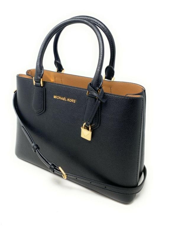 Adele medium messenger outlet michael kors