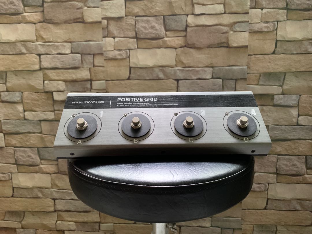 Positive Grid BT4 Bluetooth Midi footswitch, Hobbies & Toys, Music