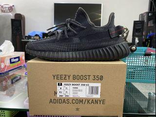 yeezy static | Sneakers | Carousell 