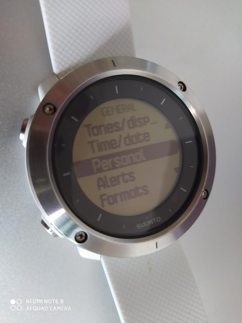 Suunto traverse deals white