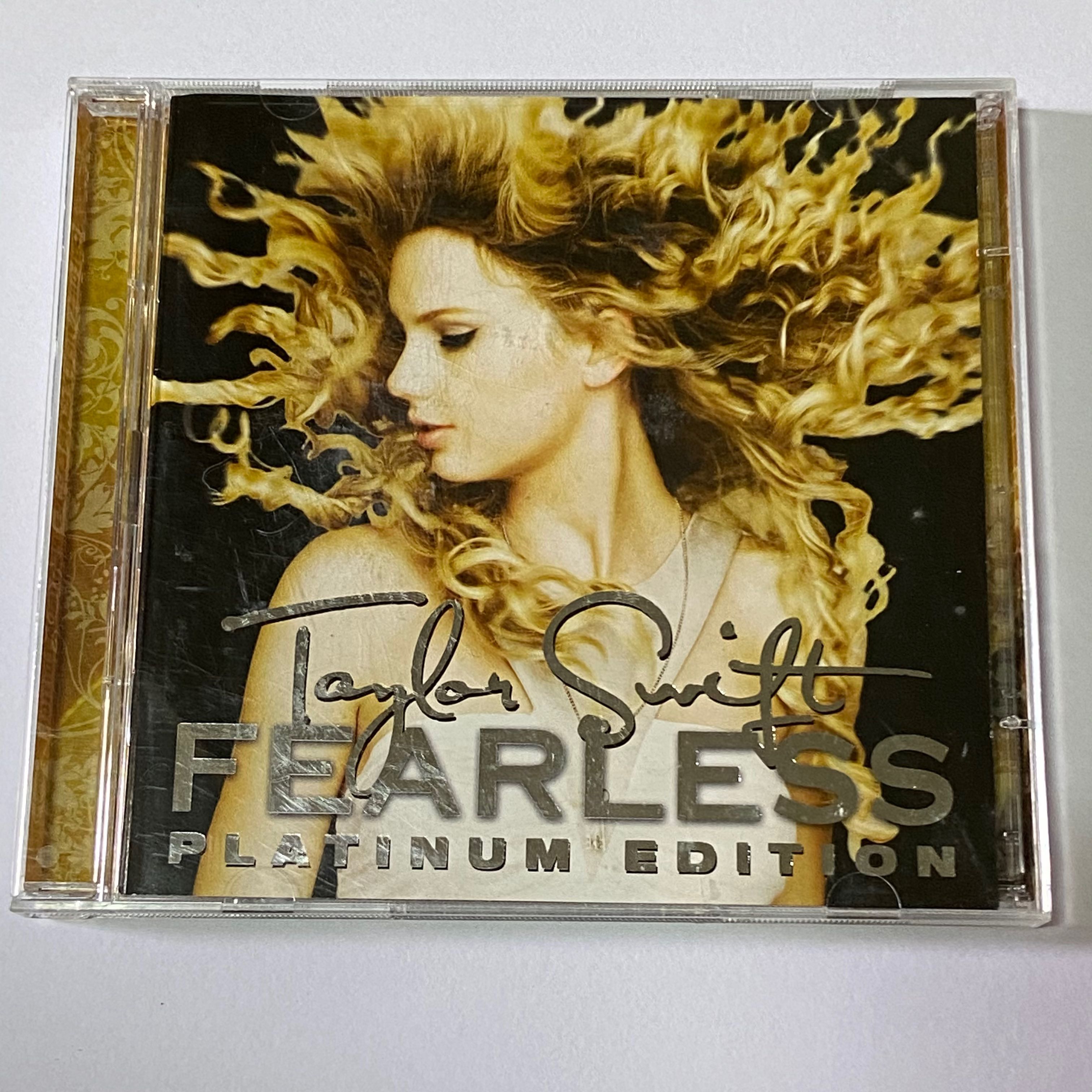 Taylor Swift Fearless Album Platinum Edition Hobbies Toys Music Media Cds Dvds On Carousell