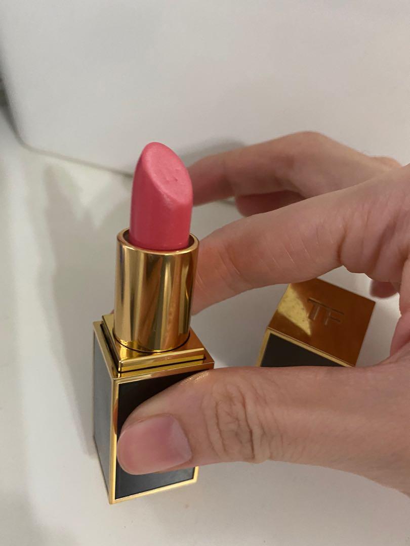 Tom Ford Lipstick in naked coral, Beauty & Personal Care, Face, Makeup on  Carousell