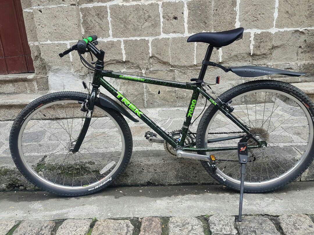 trek aluminum mountain bike