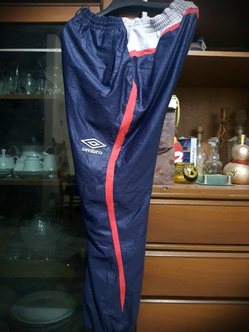 Umbro Pro-training authentic athletic pants (Category: Joggers) located in Makati City. Submitted by bubbagumpshrimp (Listing ID 1051686670, Image 3). Description: -authentic Descente UMBRO athletic pants -can fit to 28-34 -length 37 inches -very comfy water proof fabric -very tiny hole at the back that can be stitch not noticeable.