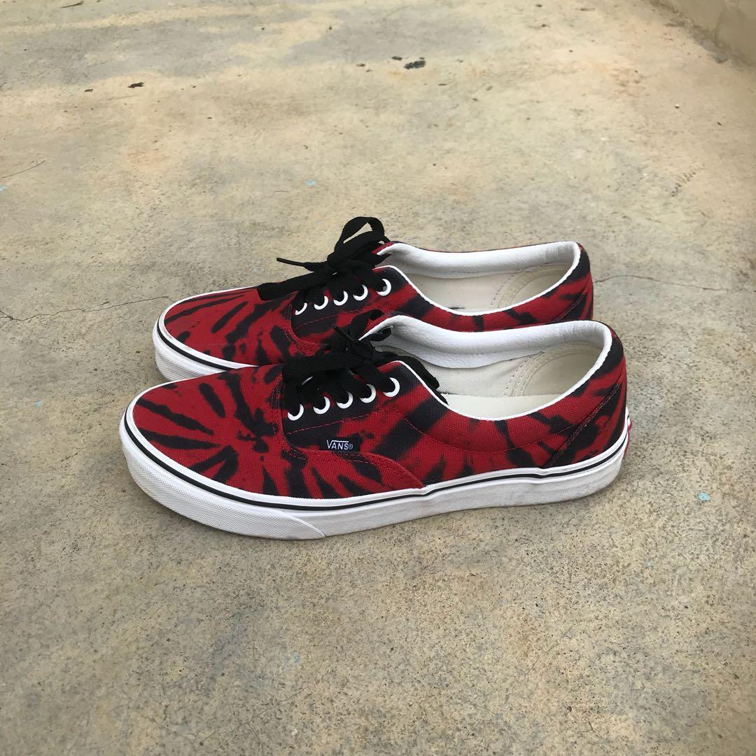 Vans era tango red tie dye size 9