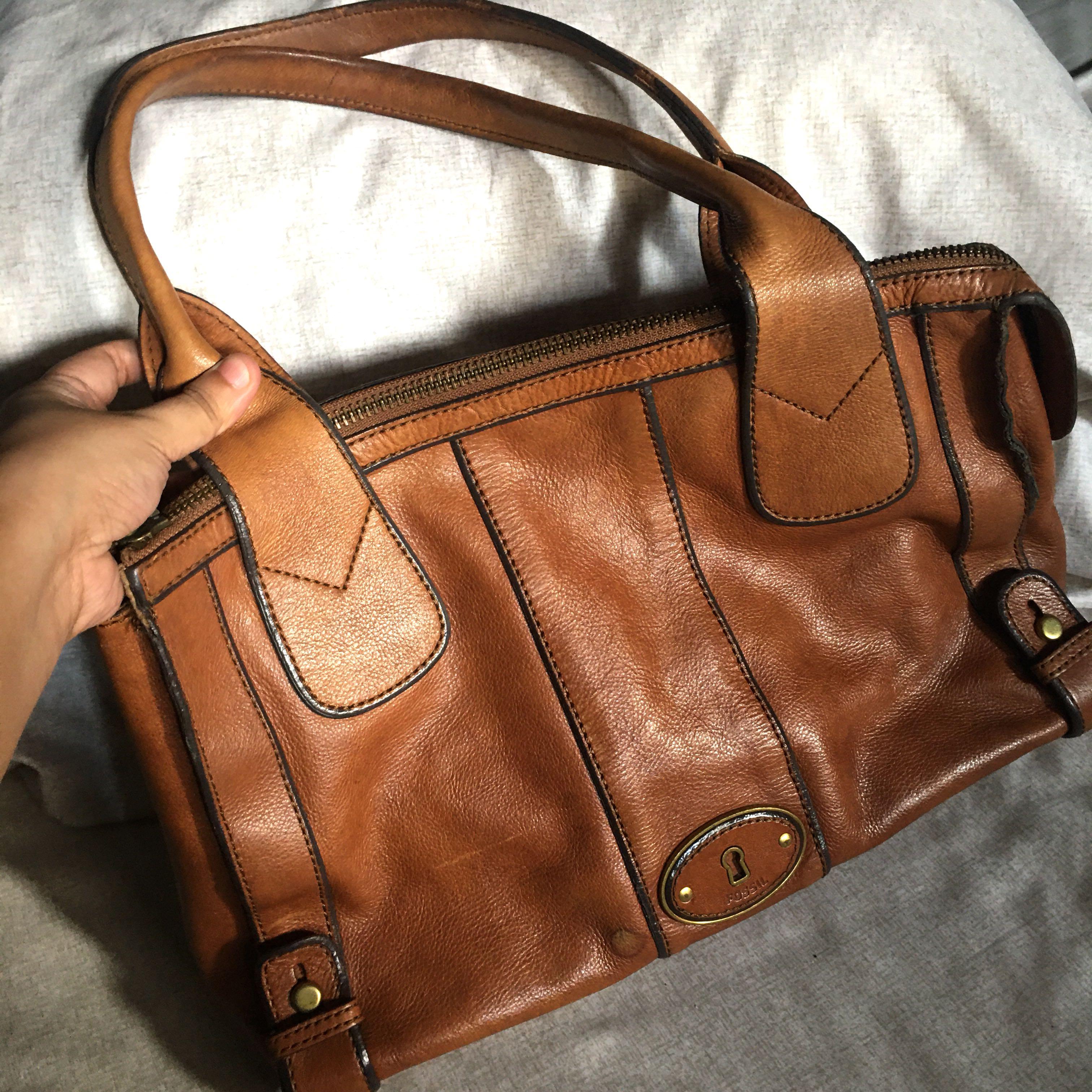 fossil brown leather purse