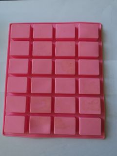 （分類：）位於 。 由 flost88 提交（商品編號 1051912494，圖片 1）。簡介： 。