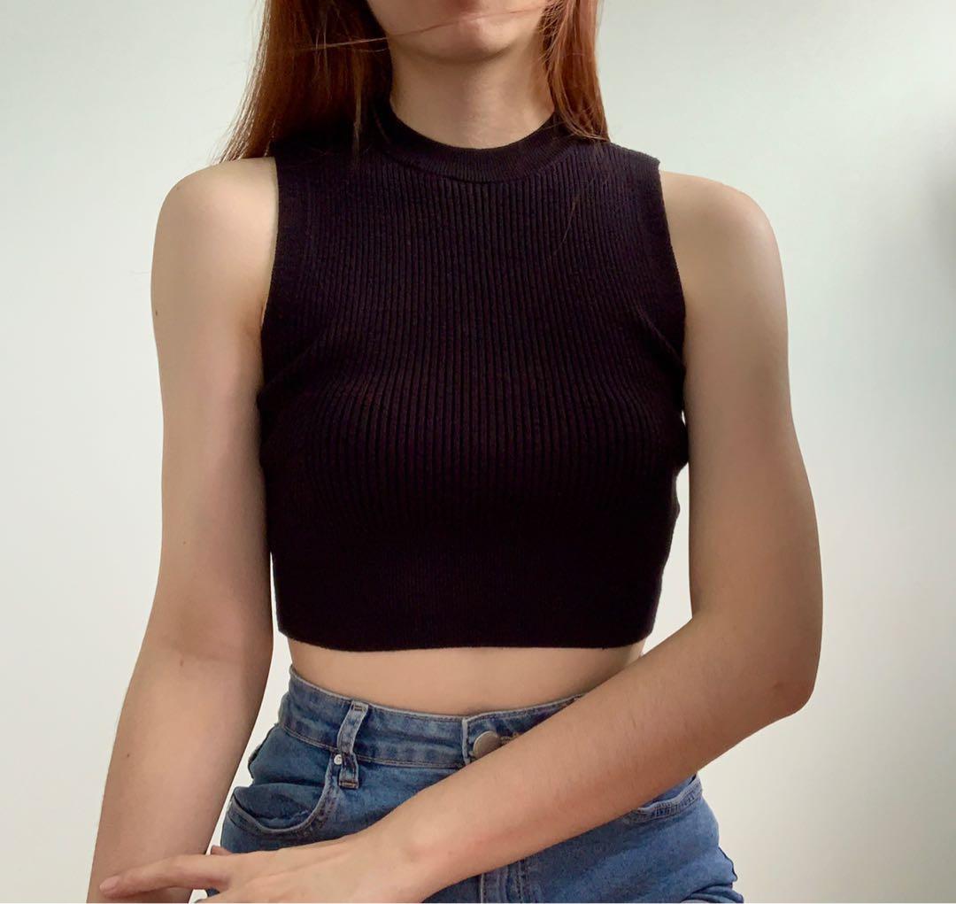 Forever 21 Women's Cropped Turtleneck Tank Top in Black Small