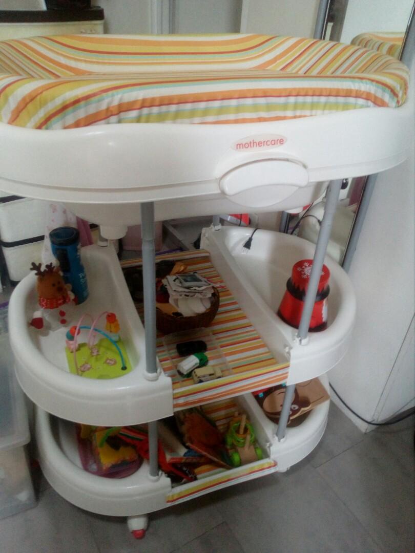 changing table bathtub
