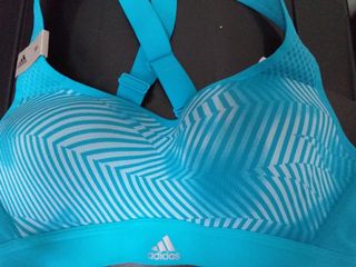 (Category: ) located in . Submitted by moonkim (Listing ID 1051980602, Image 1). Description: .