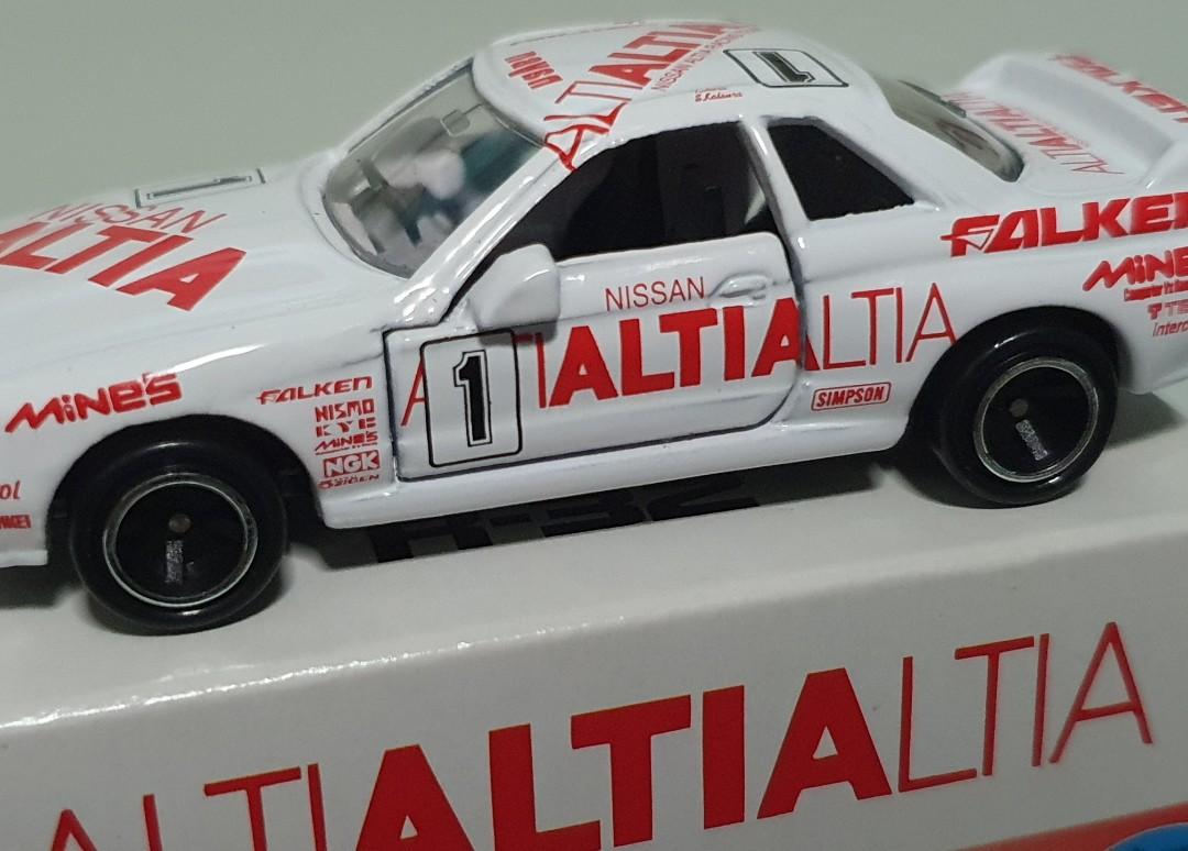 Tomica Nissan Skyline GT-R R32 ALTIA, Hobbies & Toys, Toys & Games on ...