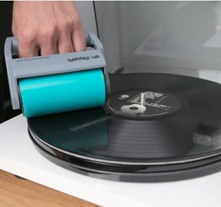 (Category: ) located in . Submitted by vinyluq_collectors_record (Listing ID 1051964470, Image 1). Description: .
