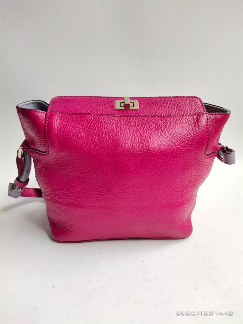 Vera wang sling bag 2025
