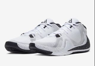 (Category: ) located in . Submitted by shoeauthentic_sg (Listing ID 1052035143, Image 1). Description: .