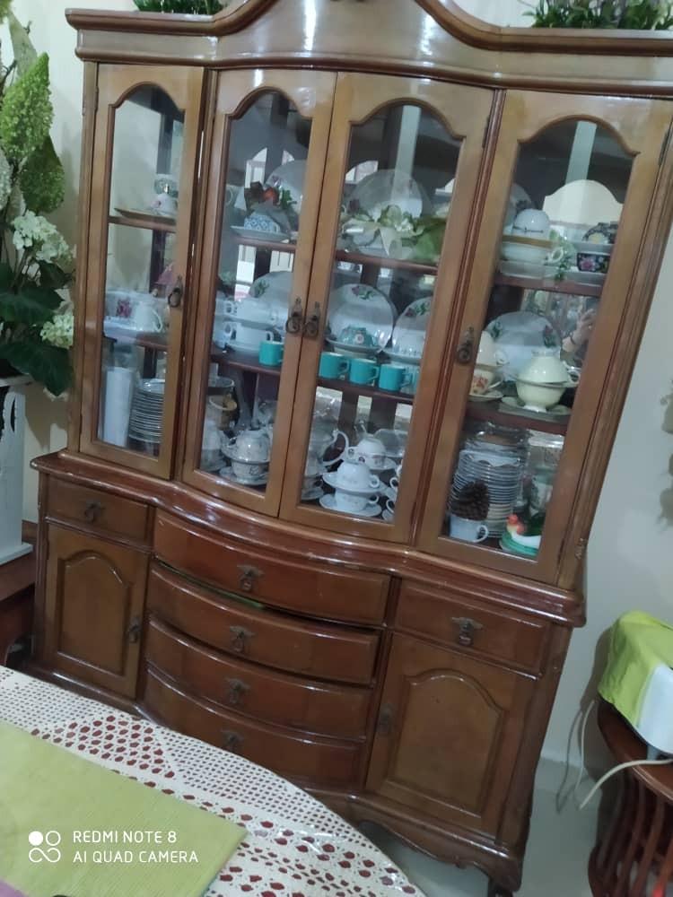 Almari Hiasan Kayu Jati Vintage Home Furniture Furniture On Carousell