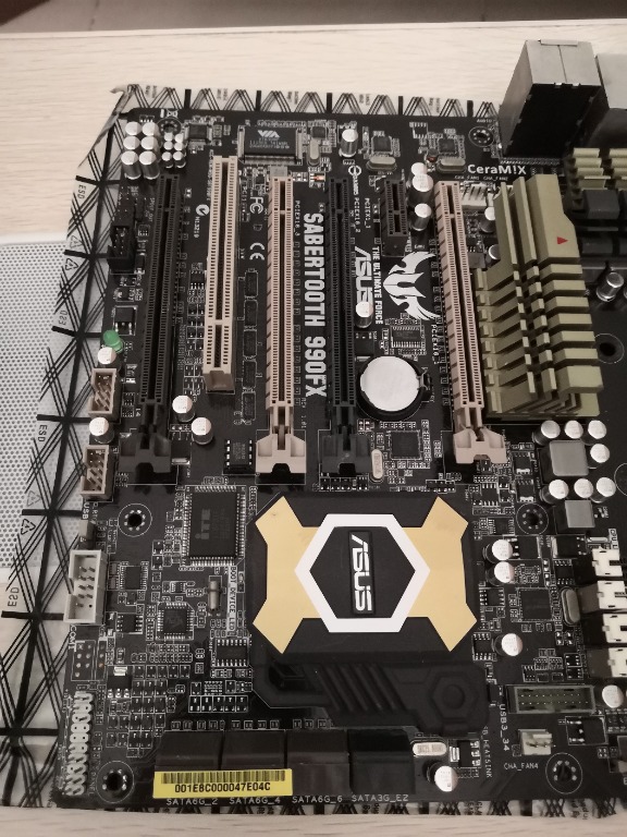 Asus Sabertooth 990fx