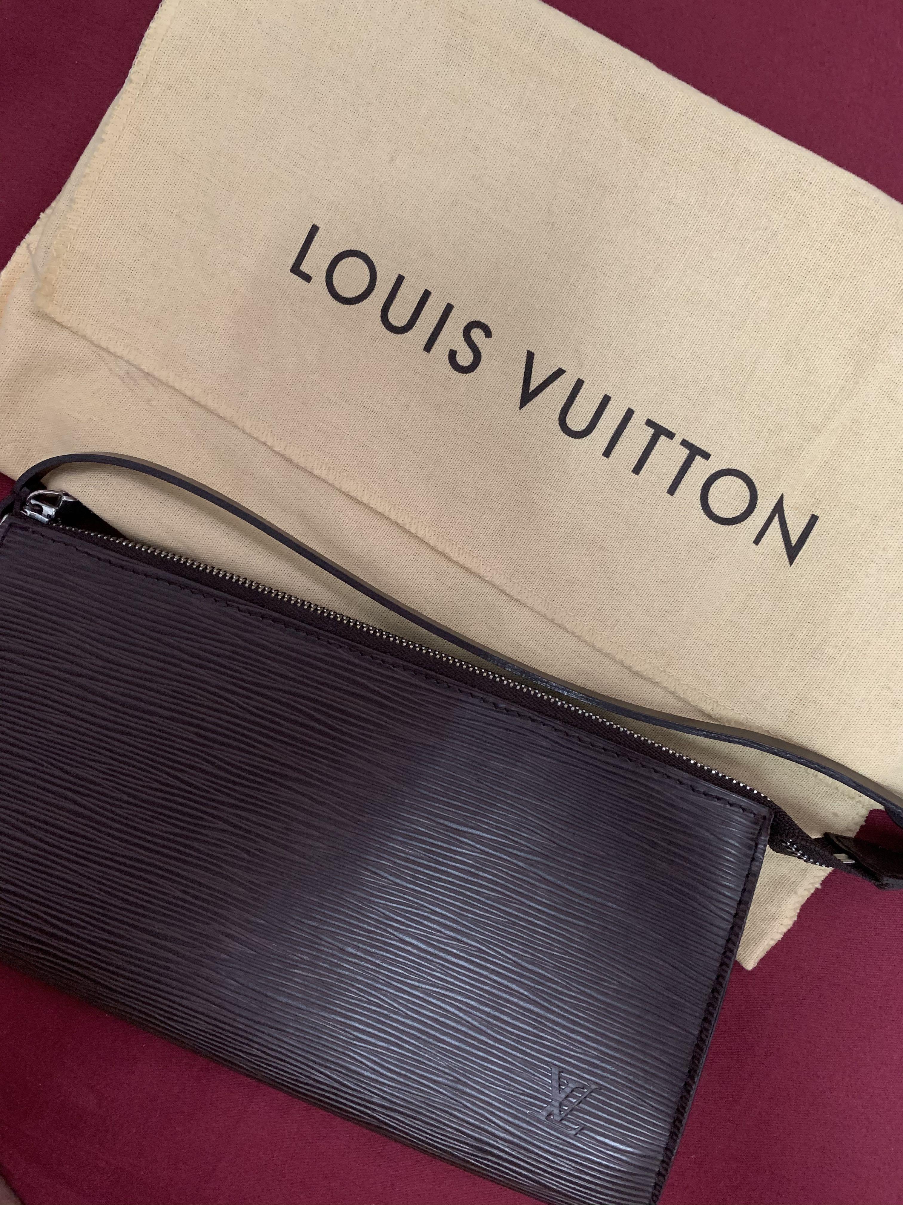 Louis Vuitton Moka Epi Leather Pochette Accessoires 24 Louis Vuitton