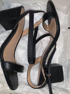 black heels 6.5