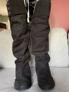 (Category: ) located in . Submitted by clothes_hoarder1 (Listing ID 1052294979, Image 1). Description: .