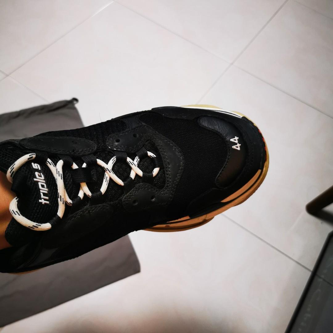 Balenciaga store sss bred